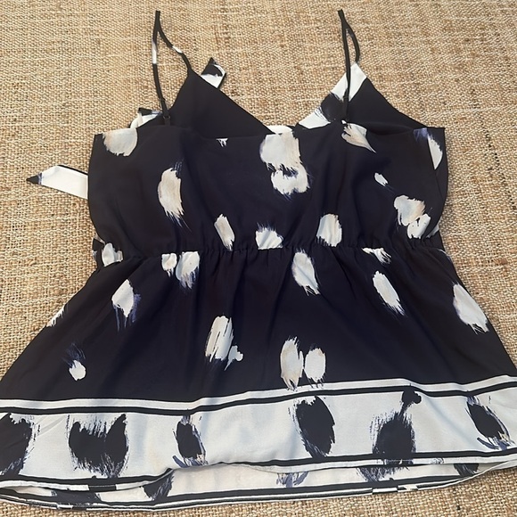 Banana Republic Side-Tie Wrap Tank Catherine Animal Print Navy Blue & White M - Picture 4 of 4